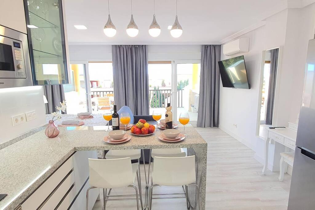Luxury Apartment-Studio In Marbella! Bagian luar foto